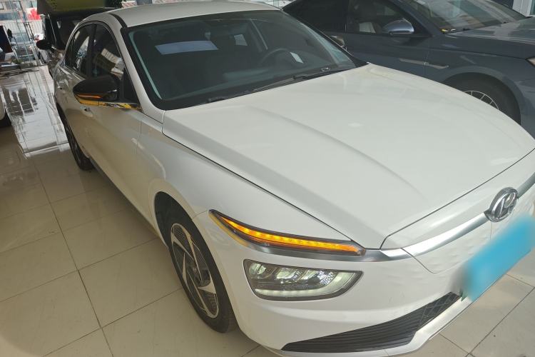Used Hyundai Mistra New Energy 2021 GLX Elite Edition Exterior 2