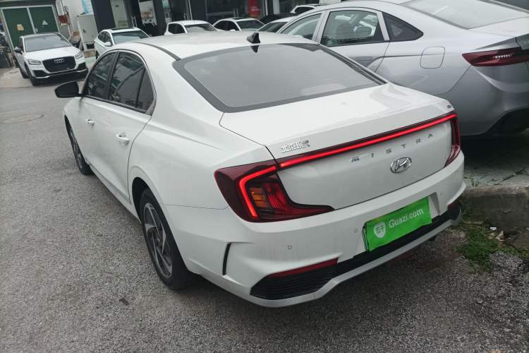 Used Hyundai Mistra New Energy 2021 GLX Elite Edition Exterior 2