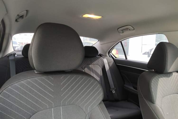 Used Hyundai Mistra New Energy 2021 GLX Elite Edition Headliner