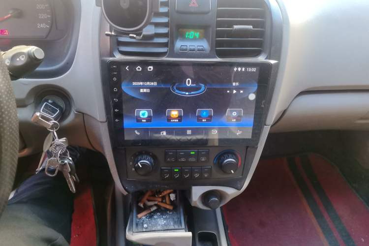 Used Hyundai MoInca 2009 1.8L Manual Comfort Edition GL Audio And AC Panel