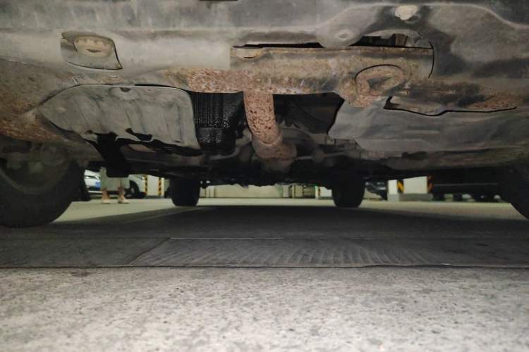 Used Hyundai MoInca 2009 2.0L Automatic Comfort Edition GL Chassis Front