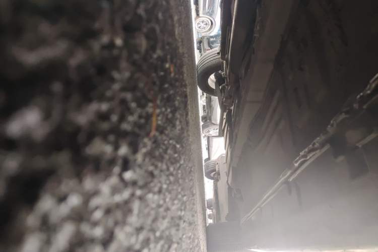 Used Hyundai MoInca 2009 1.8L Automatic Prestige GL Model Chassis Front Left