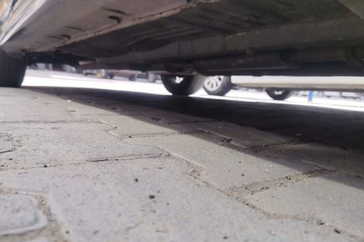 Used Hyundai MoInca 2009 1.8L Manual Comfort Edition GL Chassis Front Right