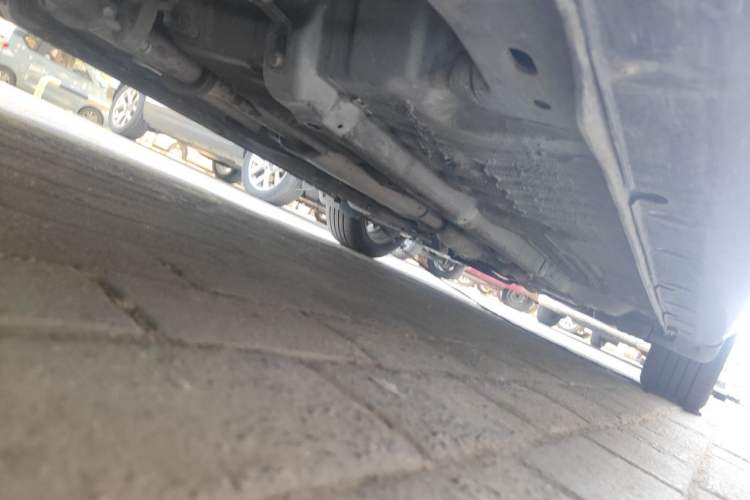 Used Hyundai MoInca 2009 2.0L Manual Comfort Edition GL Chassis Rear Right