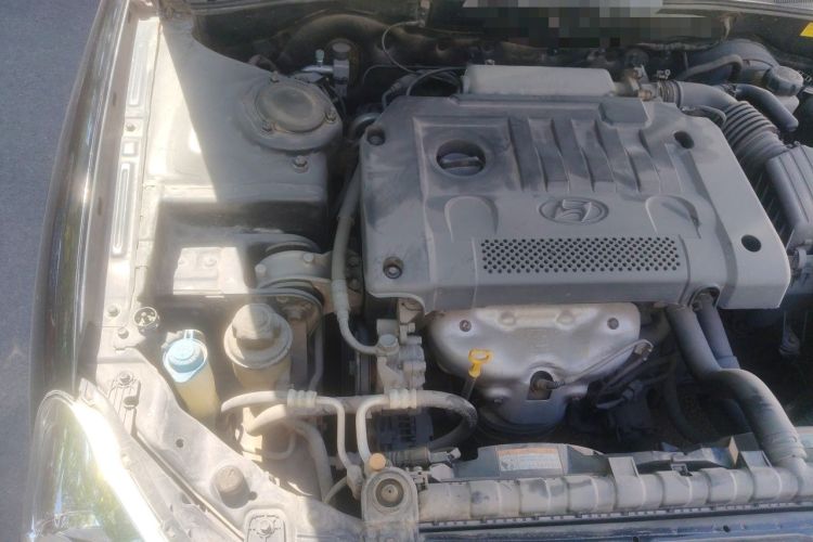 Used Hyundai MoInca 2009 1.8L Manual Comfort Edition GL Engine Bay Right
