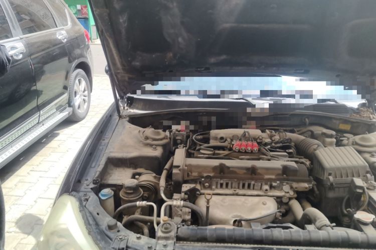 Used Hyundai MoInca 2009 1.8L Manual Comfort Edition GL Engine Bay Right