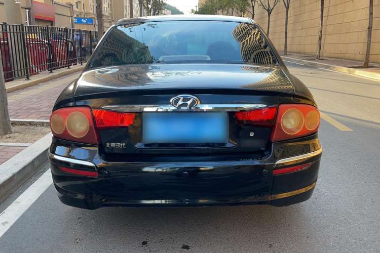 Used Hyundai MoInca 2009 1.8L Manual Luxury Edition GL Exterior 4
