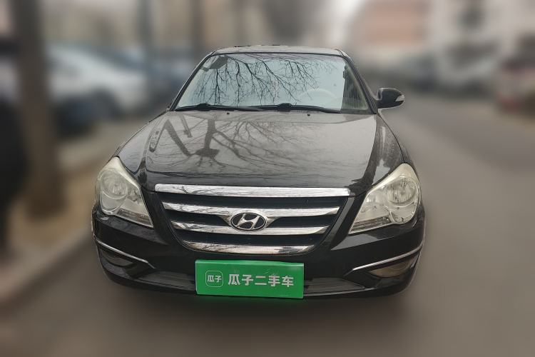 Used Hyundai MoInca 2009 2.0L Automatic Prestige GL Trim Front