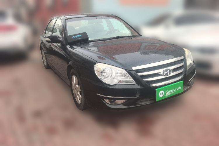 Used Hyundai MoInca 2009 1.8L Manual Comfort Edition GL Front Right 45 Deg