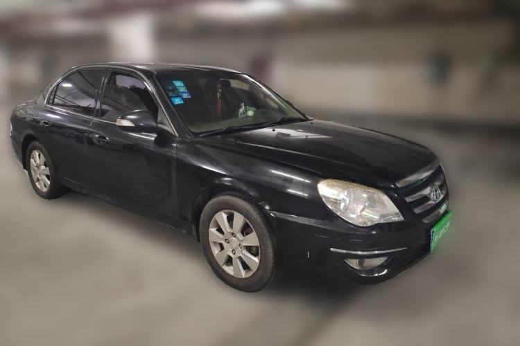 Used Hyundai MoInca 2009 2.0L Automatic Comfort Edition GL Front Right 45 Deg