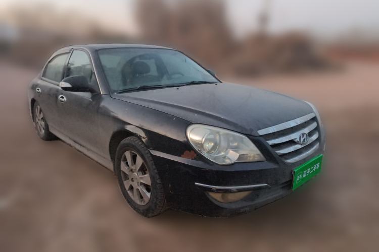 Used Hyundai MoInca 2009 1.8L Manual Luxury Edition GL Front Right 45 Deg