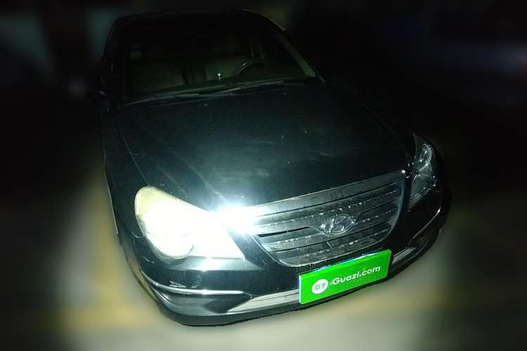 Used Hyundai MoInca 2009 2.0L Automatic Prestige GL Trim Front