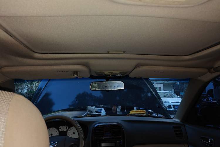 Used Hyundai MoInca 2009 2.0L Manual Luxury Edition GL Headliner