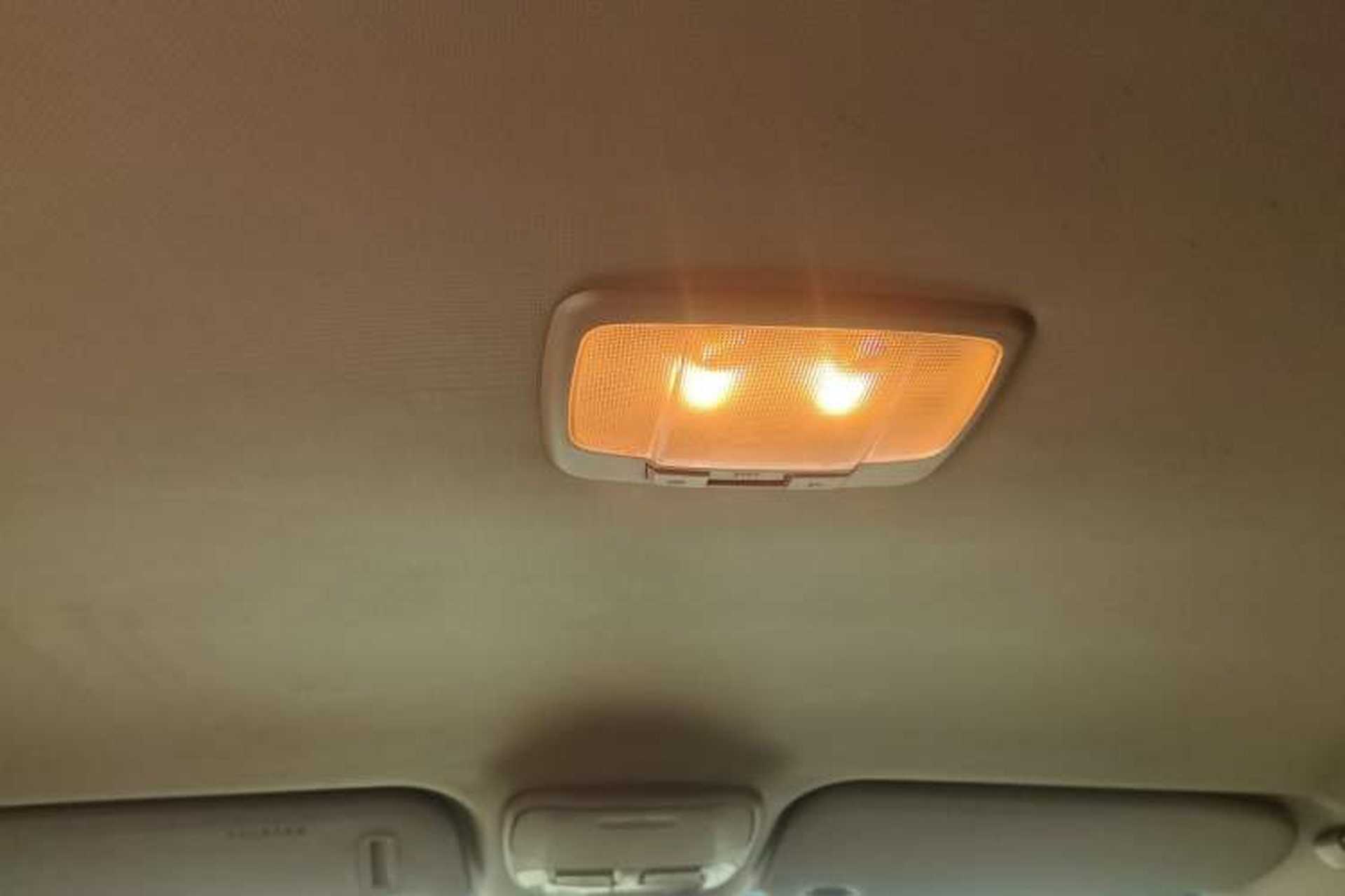 Used Hyundai MoInca 2009 1.8L Manual Comfort Edition GL Headliner