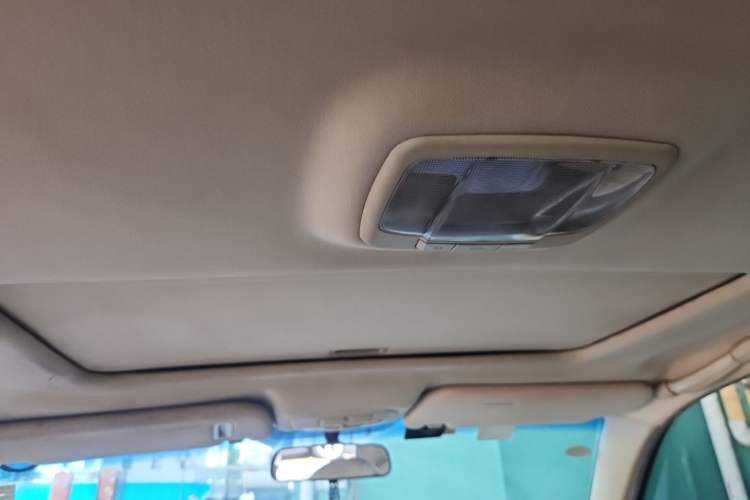 Used Hyundai MoInca 2009 1.8L Manual Luxury Edition GL Headliner