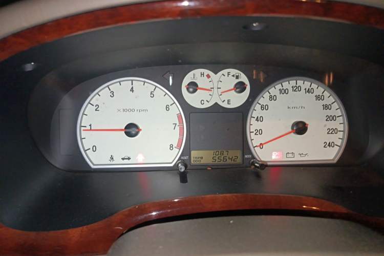 Used Hyundai MoInca 2009 1.8L Manual Luxury Edition GL Instrument Cluster