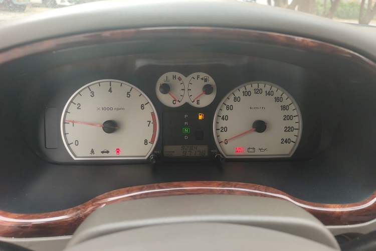 Used Hyundai MoInca 2009 2.0L Automatic Prestige GL Trim Instrument Cluster