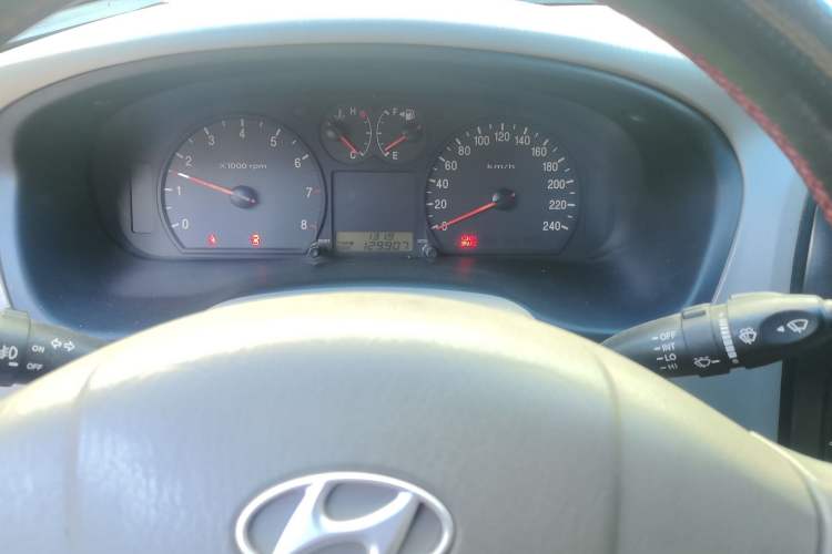 Used Hyundai MoInca 2009 1.8L Manual Comfort Edition GL Instrument Cluster