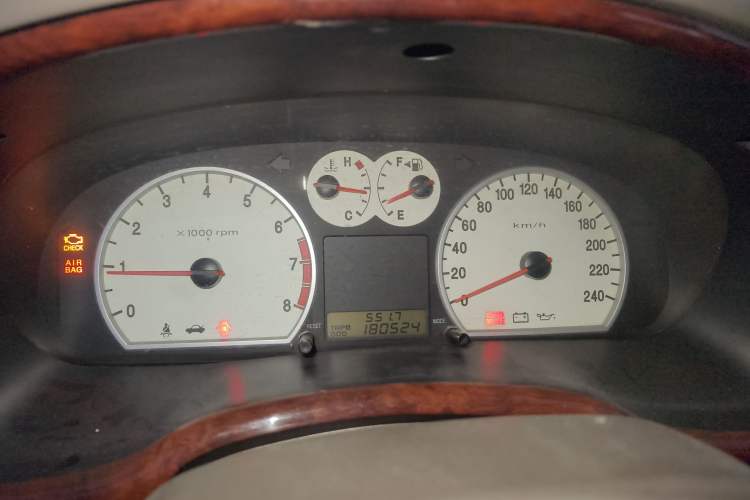 Used Hyundai MoInca 2009 1.8L Manual Luxury Edition GL Instrument Cluster