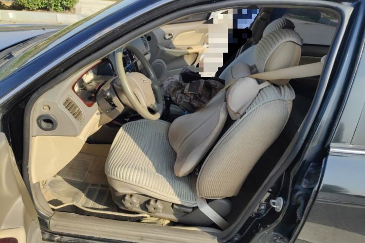 Used Hyundai MoInca 2009 1.8L Manual Comfort Edition GL Left Front Seat