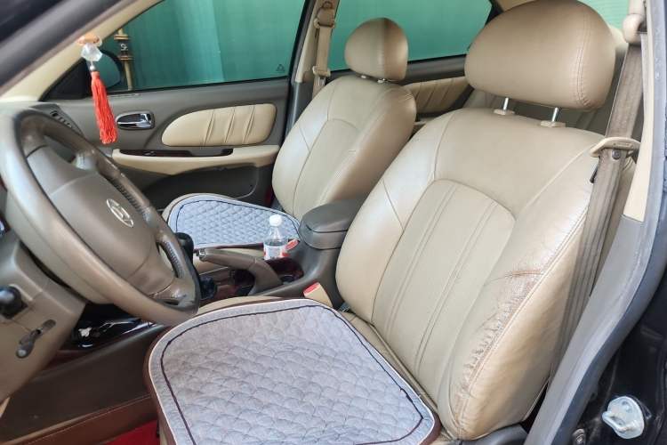 Used Hyundai MoInca 2009 1.8L Manual Luxury Edition GL Left Front Seat