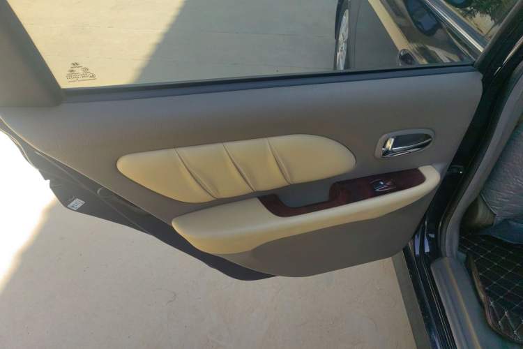 Used Hyundai MoInca 2009 2.0L Automatic Prestige GL Trim Left Rear Door Interior