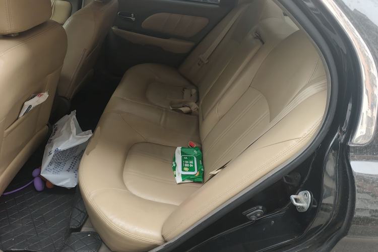 Used Hyundai MoInca 2009 2.0L Automatic Prestige GL Trim Left Rear Seat
