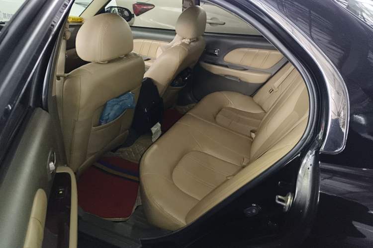 Used Hyundai MoInca 2009 1.8L Manual Luxury Edition GL Left Rear Seat