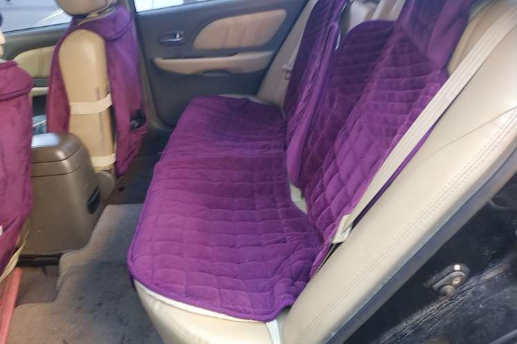 Used Hyundai MoInca 2009 2.0L Manual Luxury Edition GL Left Rear Seat