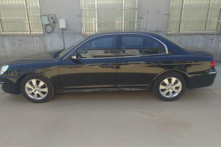 Used Hyundai MoInca 2009 2.0L Automatic Prestige GL Trim Left Side