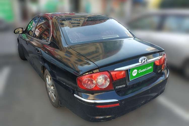 Used Hyundai MoInca 2009 2.0L Manual Luxury Edition GL Rear Left 45 Deg