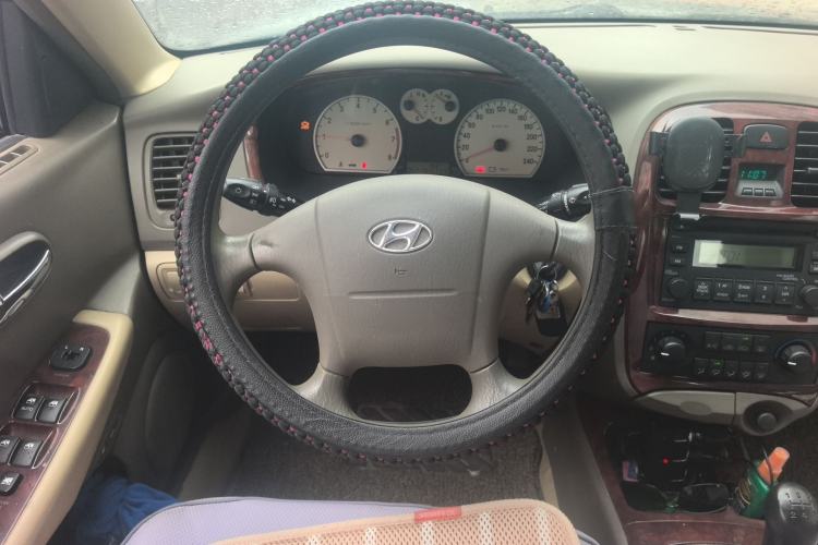Used Hyundai MoInca 2009 1.8L Manual Comfort Edition GL Steering Wheel
