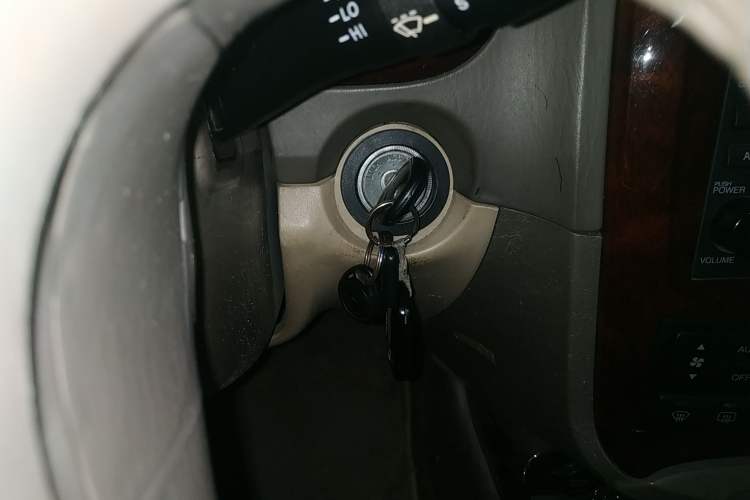 Used Hyundai MoInca 2009 2.0L Automatic Prestige GL Trim Vehicle Key