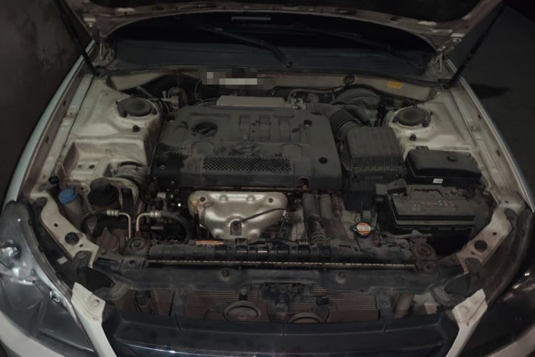 Used Hyundai MoInca 2009 1.8L Manual Comfort Edition GL Engine Bay