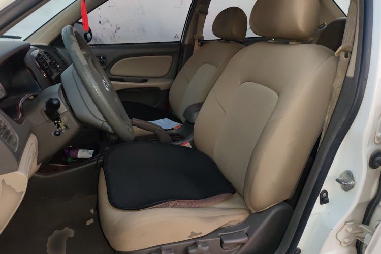 Used Hyundai MoInca 2009 1.8L Manual Comfort Edition GL Left Front Seat