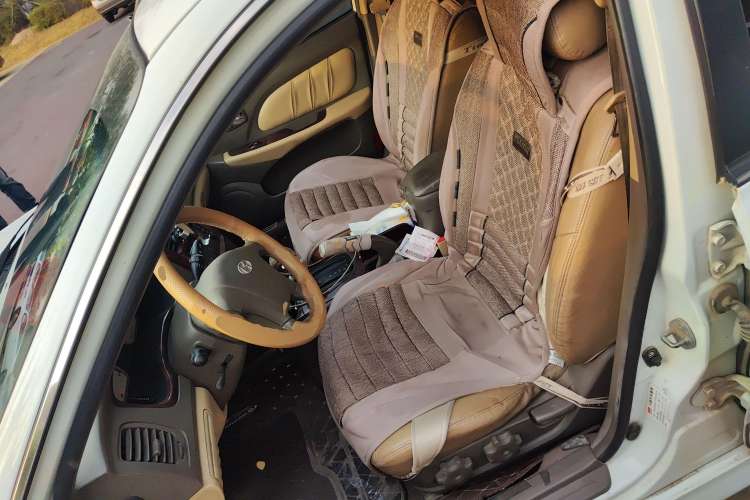 Used Hyundai MoInca 2009 1.8L Automatic Prestige GL Model Left Front Seat