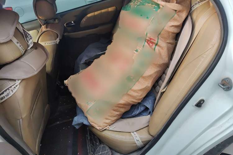 Used Hyundai MoInca 2009 1.8L Automatic Prestige GL Model Left Rear Seat