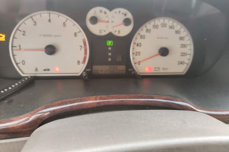 Used Hyundai MoInca 2009 1.8L Automatic Prestige GL Model Odometer Close Up