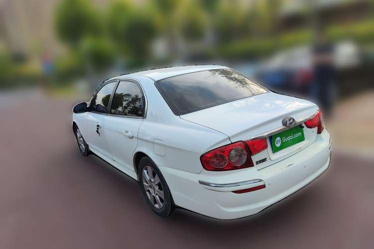 Used Hyundai MoInca 2009 1.8L Automatic Prestige GL Model Rear Left 45 Deg
