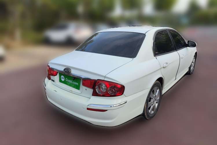 Used Hyundai MoInca 2009 1.8L Automatic Prestige GL Model Rear Right 45 Deg
