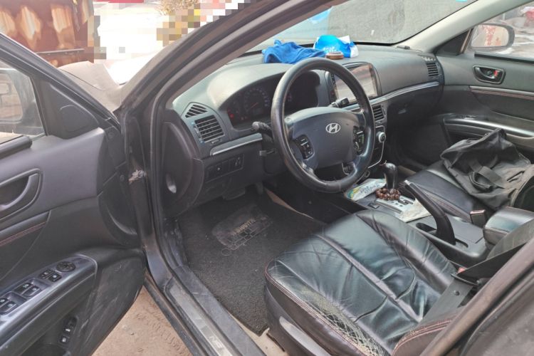 Used Hyundai NF 2006 2.0L Automatic Luxury Edition Driver Seat