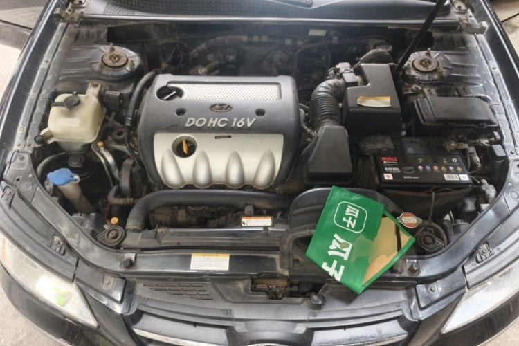 Used Hyundai NF 2006 2.0L Automatic Luxury Edition Engine Bay