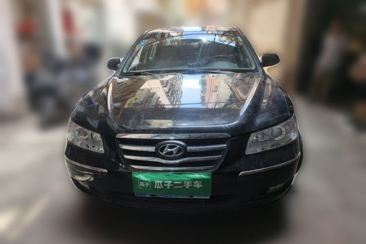 Used Hyundai NF 2006 2.0L Automatic Luxury Edition Front