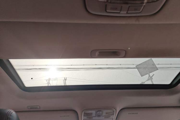 Used Hyundai NF 2006 2.0L Automatic Luxury Edition Headliner