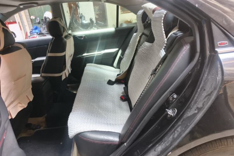 Used Hyundai NF 2006 2.0L Automatic Luxury Edition Left Rear Seat