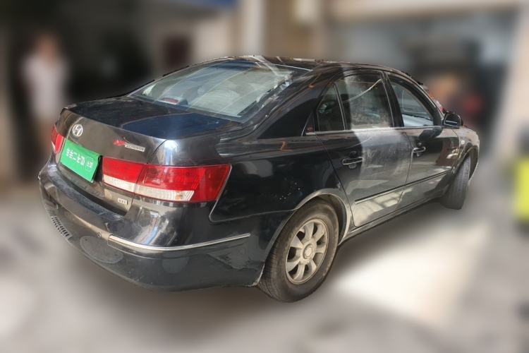 Used Hyundai NF 2006 2.0L Automatic Luxury Edition Rear Right 45 Deg