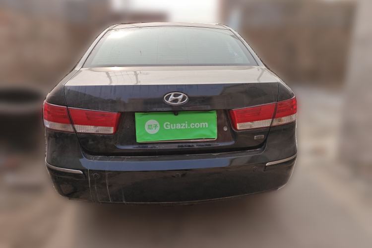Used Hyundai NF 2006 2.0L Automatic Luxury Edition Rear