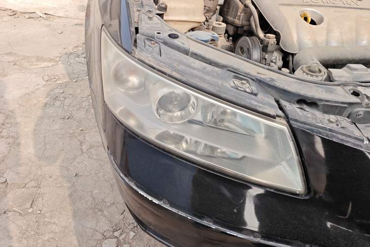 Used Hyundai NF 2006 2.0L Automatic Luxury Edition Right Front Headlight