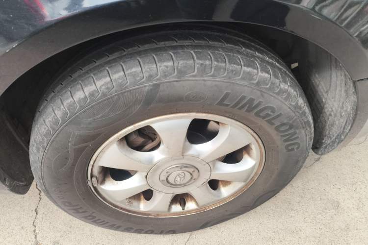 Used Hyundai NF 2006 2.0L Manual Comfort Version Right Front Wheel Hub