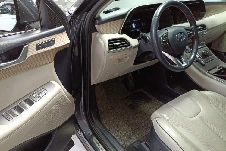 Used Hyundai Palisade 2021 3.5L Automatic 4x4 GLS Driver Seat